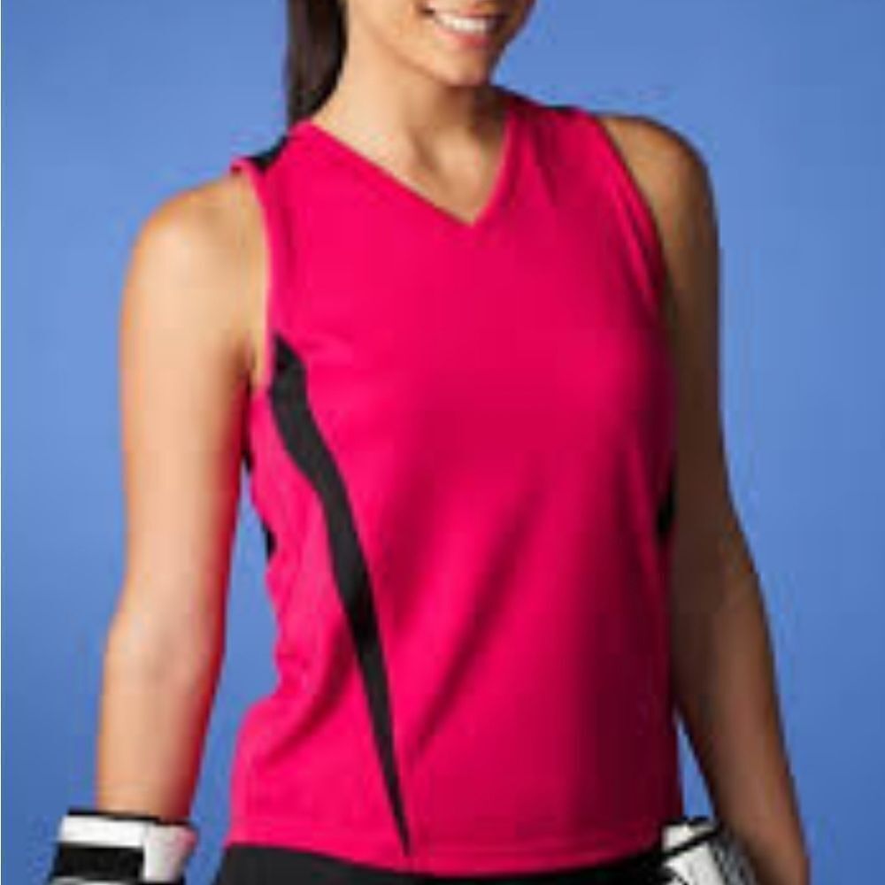BRAND NEW DANSKIN NOW V-NECKLINE SLEEVELESS WITH BUILT IN SPORT BRA TAN TOP